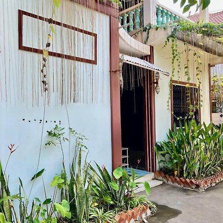 Lotus Blanc Homestay باتامبانغ المظهر الخارجي الصورة